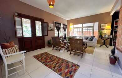 Imagem: A casa em condomínio possui 3 Dormitórios, 2 Banheiros, 2