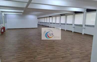 Imagem: O depósito possui 5 Vagas na garagem, 526m² de Área e Imóvel