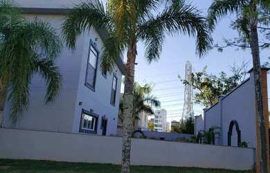 Imagem 14: Casa com 6 dormitórios, 373 m² - venda por R$ 4.400.000 ou aluguel por R$ 16.950/mês - Bur