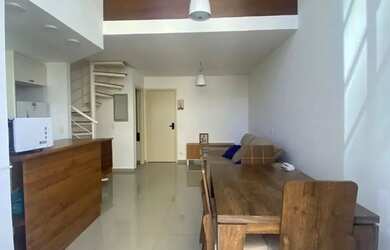 Imagem: O apartamento possui 1 Dormitório, 1 Banheiro, 1 Vaga na garagem