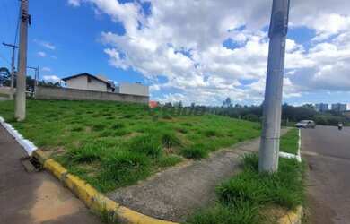 Imagem: O terreno possui 100m² de Área e Imóvel novo e está localizado