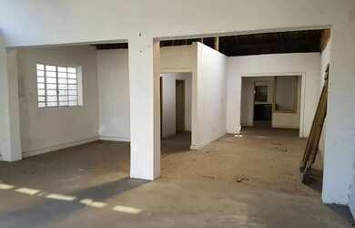 Imagem: O depósito possui 500m² de Área e está localizado em Vila