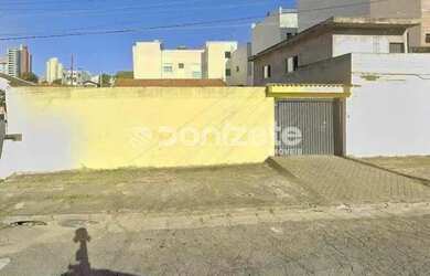 Imagem: O terreno possui 200m² de Área e está localizado em Jardim