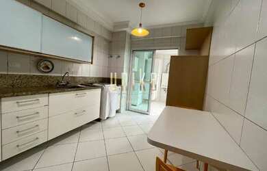 Imagem: O apartamento possui 3 Dormitórios, 3 Banheiros, 2 Vagas na