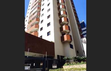 Imagem: O apartamento possui 3 Dormitórios, 2 Banheiros, 2 Vagas na