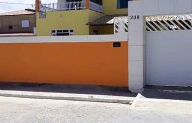 Imagem: A casa possui 5 Dormitórios, 2 Banheiros e 5 Vagas na garagem