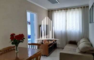 Imagem: O apartamento possui 3 Dormitórios, 1 Banheiro, 1 Vaga na garagem