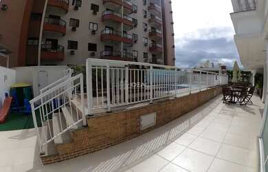 Imagem: O apartamento possui 1 Dormitório, 1 Banheiro, 1 Vaga na garagem