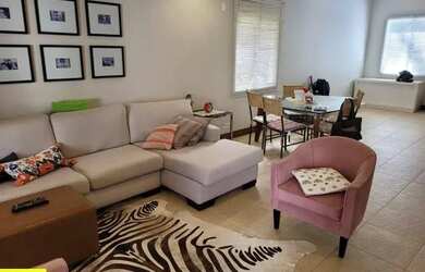 Imagem: A casa em condomínio à venda possui 3 Dormitórios, 3 Banheiros