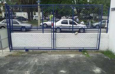 Imagem: O terreno possui 330m² de Área e está localizado em Bairro