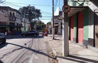 Imagem: O depósito possui 1036m² de Área e está localizado em Centro