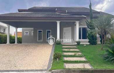 Imagem: A casa em condomínio possui 3 Dormitórios, 4 Banheiros, 5