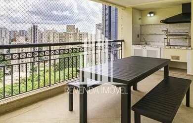 Imagem: O apartamento possui 4 Dormitórios, 5 Banheiros, 5 Vagas na