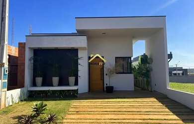 Imagem: A casa em condomínio possui 2 Dormitórios, 2 Banheiros, 2