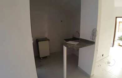 Imagem 4: SOBRADO GEMINADO EM CONDOMÍNIO FECHADO, PISCINA, GARAGEM LIVRE