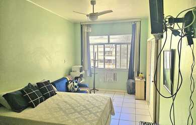 Imagem: O apartamento possui 1 Dormitório, 1 Banheiro, 30m² de Área