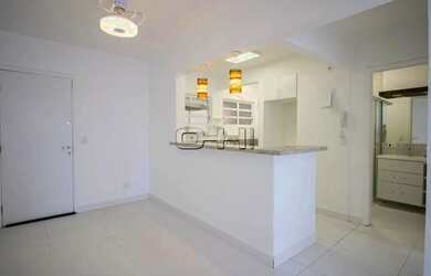 Imagem: O apartamento possui 1 Dormitório, 1 Banheiro, 1 Vaga na garagem