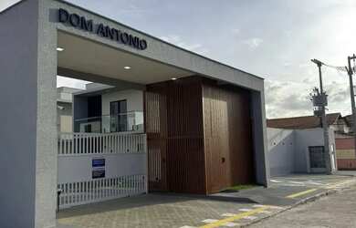 Imagem: A casa em condomínio possui 3 Dormitórios, 3 Banheiros, 3