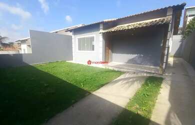 Imagem: A casa em condomínio possui 3 Dormitórios, 2 Banheiros, 2