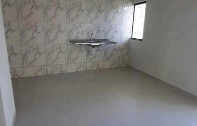 Imagem: A casa possui 3 Dormitórios, 3 Banheiros, 2 Vagas na garagem