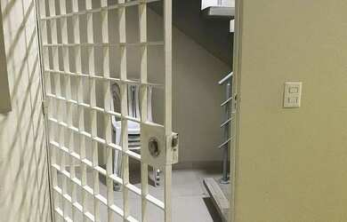 Imagem 4: Casa à Venda no Engenho do Meio Recife/PE Próxima ao Colégio Militar...