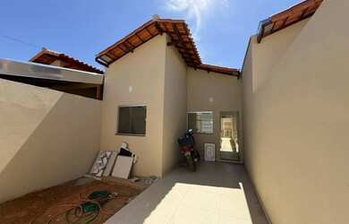 Imagem 3: Casa para Venda em Montes Claros, Independência, 2 dormitórios, 1 banheiro, 1 vaga
