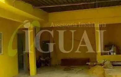 Imagem: A casa possui 2 Dormitórios, 3 Banheiros, 1 Vaga na garagem