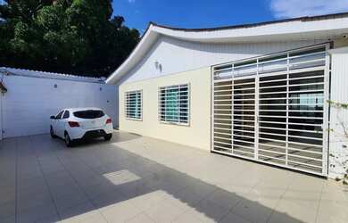 Imagem: Casa em Avenida Principal 03 quartos Parque Dez de Novembro