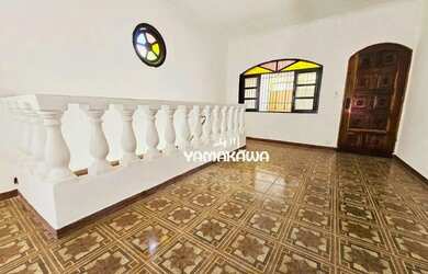 Imagem: A casa possui 3 Dormitórios, 2 Banheiros, 3 Vagas na garagem