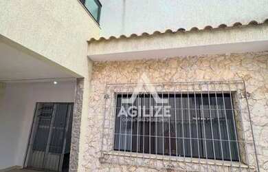 Imagem: A casa possui 2 Dormitórios, 2 Banheiros, 1 Vaga na garagem