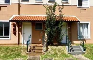 Imagem: A casa em condomínio possui 3 Dormitórios, 3 Banheiros, 2