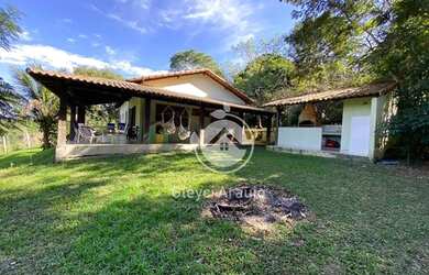 Imagem: Casa para venda possui 1100 metros quadrados com 4 quartos em