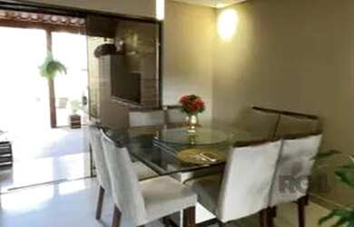 Imagem 2: Casa em Hípica. Guarda roupa, Lareira, 2 Vagas na garageme3 Dormitórios