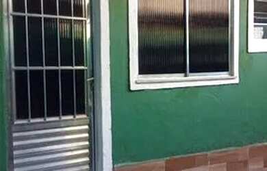 Imagem: A casa possui 1 Dormitório, 1 Banheiro e 45m² de Área e está