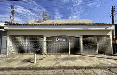 Imagem: Casa À venda no bairro Parque Ibirapuera contendo Duas salas