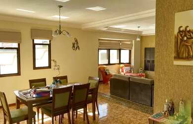 Imagem: A casa em condomínio possui 3 Dormitórios, 3 Banheiros, 2