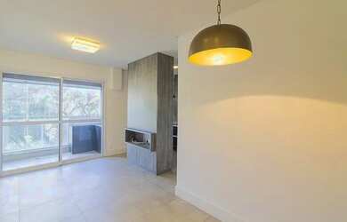 Imagem: O apartamento possui 2 Dormitórios, 2 Banheiros, 1 Vaga na