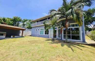 Imagem: A casa em condomínio possui 3 Dormitórios, 5 Banheiros, 4