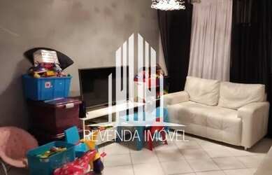 Imagem: A casa possui 2 Dormitórios, 4 Banheiros, 1 Vaga na garagem