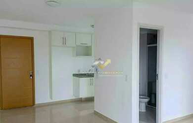 Imagem: O apartamento possui 1 Dormitório, 1 Banheiro, 1 Vaga na garagem