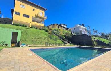 Imagem: A casa em condomínio possui 3 Dormitórios, 4 Banheiros, 5