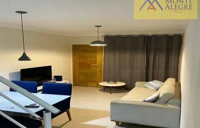 Imagem: A casa possui 3 Dormitórios, 3 Banheiros, 2 Vagas na garagem