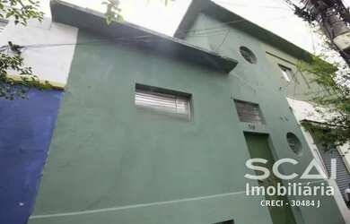 Imagem: A casa possui 3 Dormitórios, 2 Banheiros, 122m² de Área e