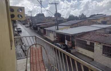 Imagem: A casa possui 2 Dormitórios, 2 Banheiros, 2 Vagas na garagem