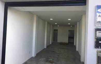 Imagem: A casa possui 1 Dormitório, 2 Banheiros e está localizado