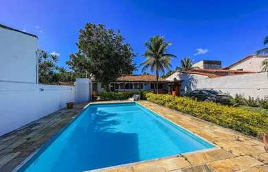 Imagem: A casa possui 2 Dormitórios, 1 Banheiro, 4 Vagas na garagem