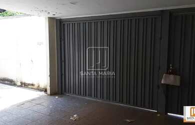 Imagem: O depósito possui 2 Vagas na garagem, 135m² de Área e está