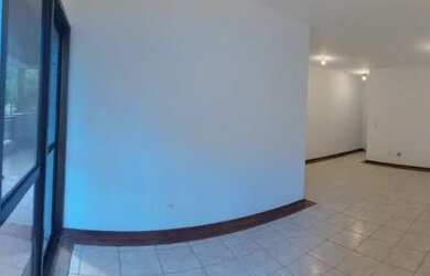 Imagem: O apartamento possui 3 Dormitórios, 3 Banheiros, 2 Vagas na