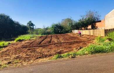 Imagem: O terreno possui 453m² de Área e está localizado em Três