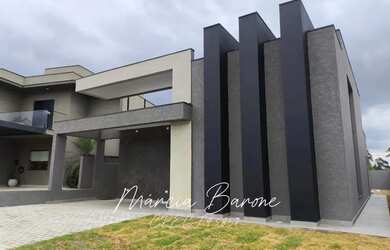 Imagem: A casa em condomínio possui 3 Dormitórios, 3 Banheiros, 3